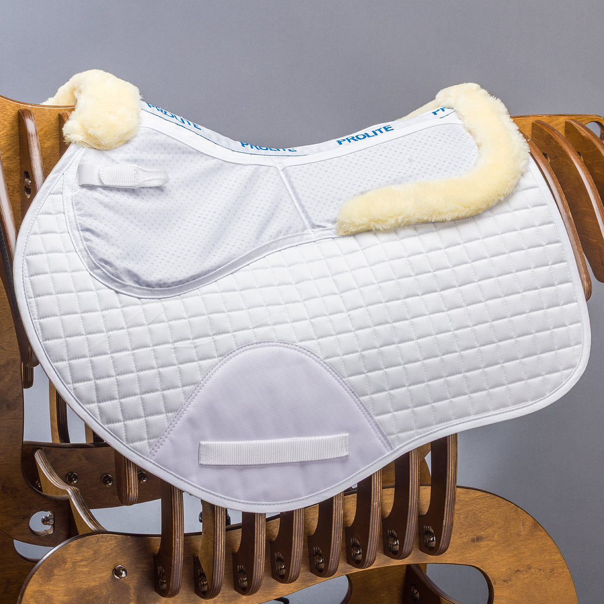 Fleece Trim Adjustable Jump Saddlecloth