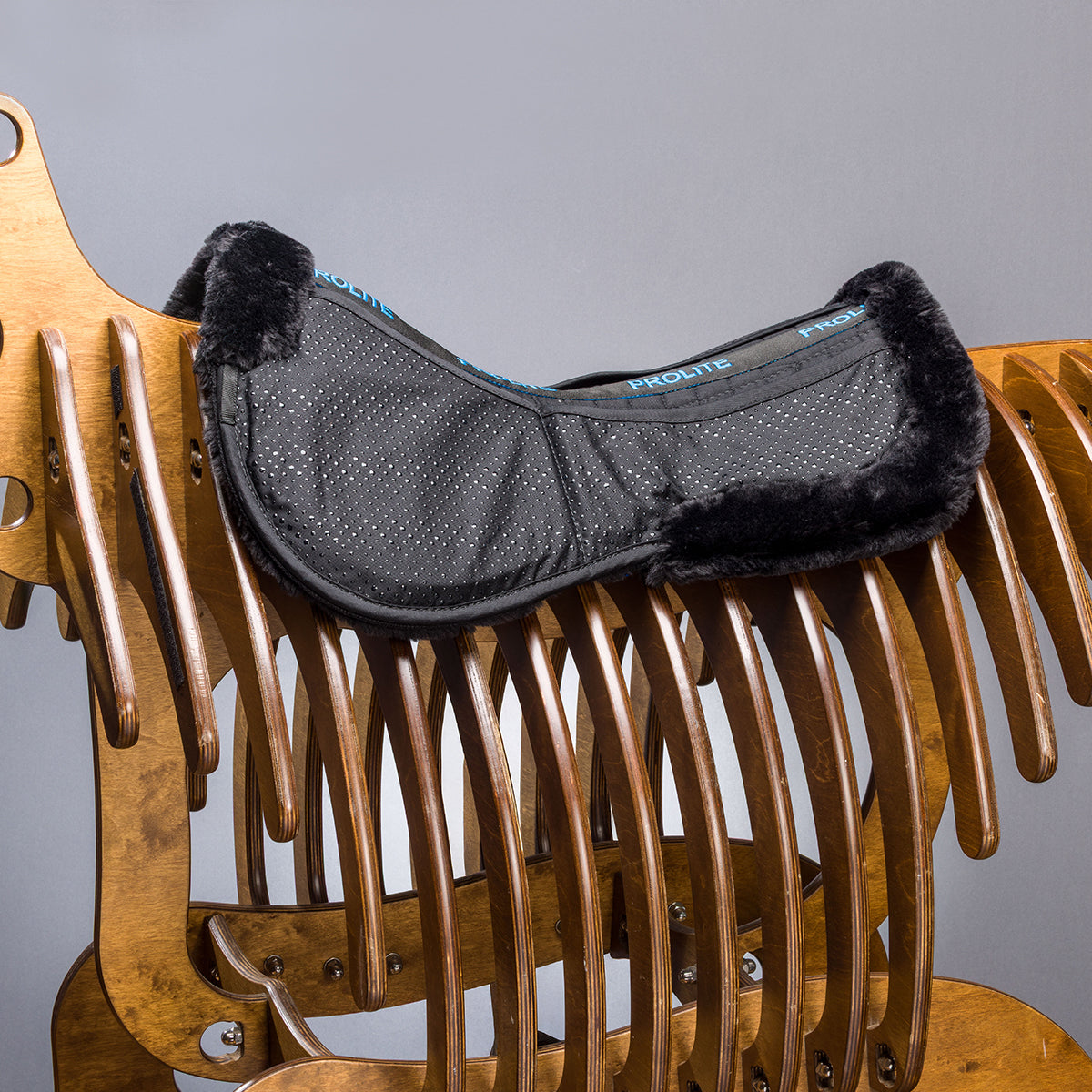 Full Fleece Adjustable Jump Half Pad